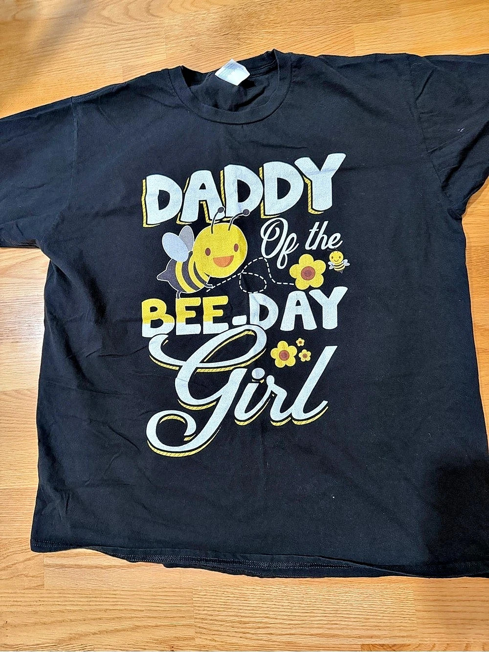Port & Company Bee Day Girl Graphic Tee men XL